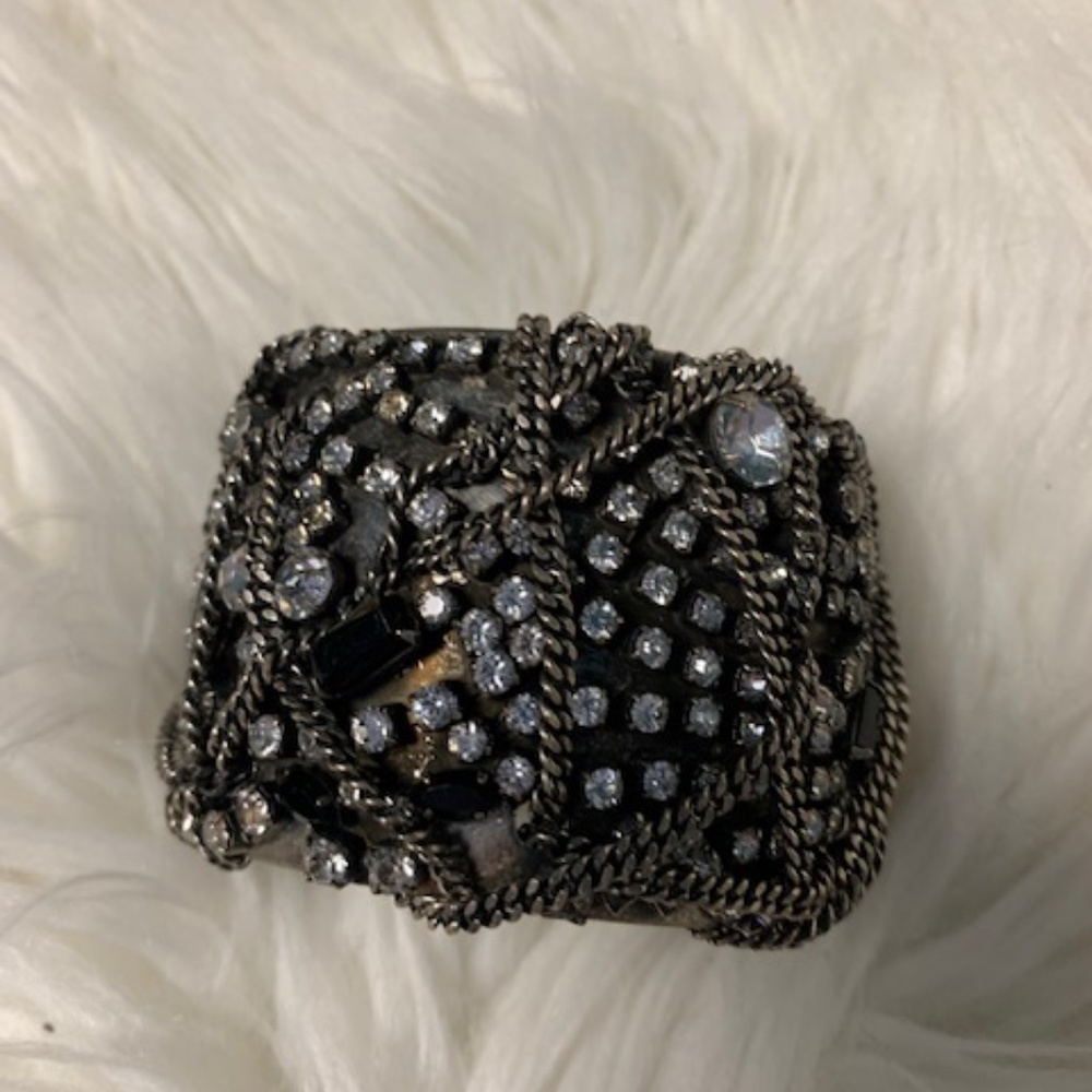 Cuff bracelet - Picture 1 of 2